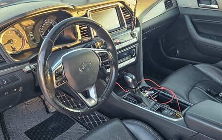 Hyundai Sonata VII, 2017 год, 2 100 000 рублей, 8 фотография