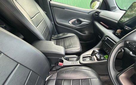 Toyota Yaris, 2020 год, 1 699 000 рублей, 16 фотография