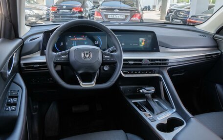 Changan CS35 Plus, 2024 год, 2 045 000 рублей, 6 фотография