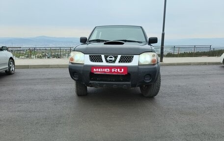 Nissan Navara (Frontier), 2003 год, 1 200 000 рублей, 2 фотография
