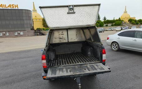 Nissan Navara (Frontier), 2003 год, 1 200 000 рублей, 11 фотография