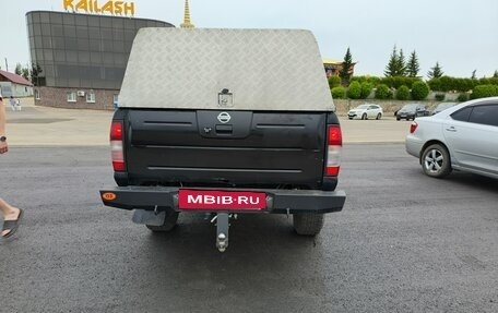 Nissan Navara (Frontier), 2003 год, 1 200 000 рублей, 10 фотография