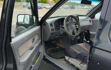 Nissan Navara (Frontier), 2003 год, 1 200 000 рублей, 18 фотография