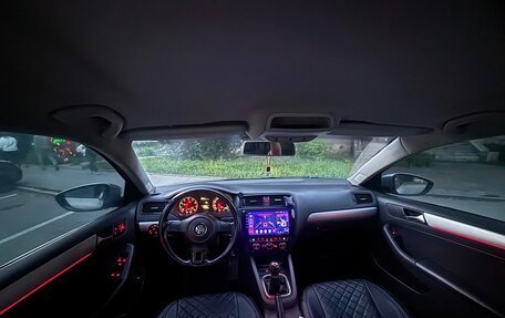 Volkswagen Jetta VI, 2012 год, 650 000 рублей, 13 фотография