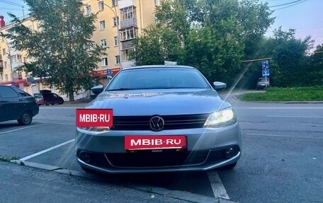Volkswagen Jetta VI, 2012 год, 650 000 рублей, 11 фотография