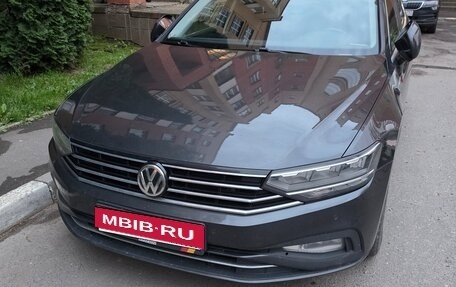 Volkswagen Passat B8 рестайлинг, 2020 год, 1 800 000 рублей, 1 фотография