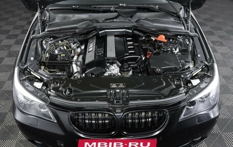 BMW 5 серия, 2004 год, 788 000 рублей, 10 фотография