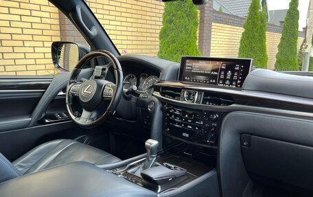 Lexus LX III, 2017 год, 8 200 000 рублей, 7 фотография