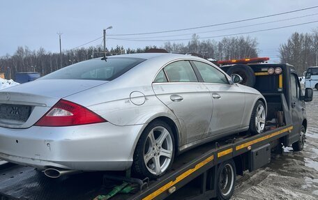 Mercedes-Benz CLS, 2004 год, 1 200 000 рублей, 2 фотография