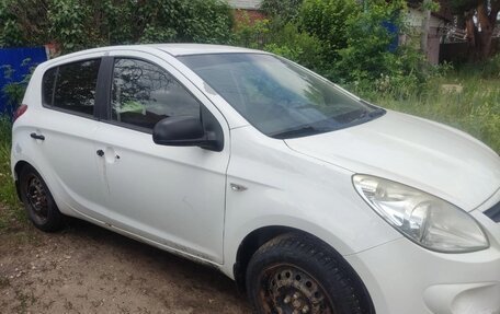 Hyundai i20 IB рестайлинг, 2010 год, 200 000 рублей, 3 фотография
