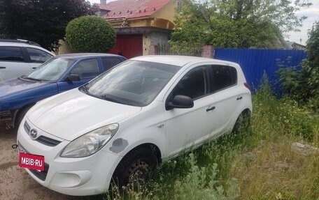 Hyundai i20 IB рестайлинг, 2010 год, 200 000 рублей, 2 фотография
