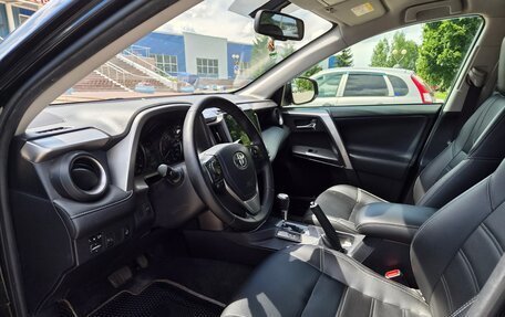 Toyota RAV4, 2016 год, 1 870 000 рублей, 16 фотография