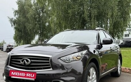 Infiniti QX70, 2016 год, 2 450 000 рублей, 2 фотография