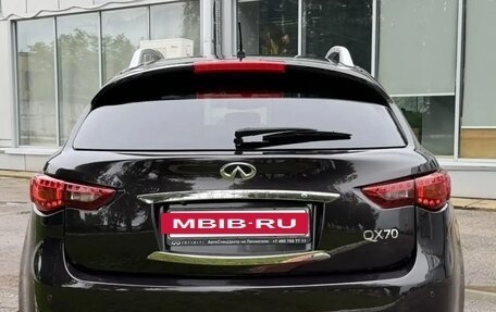 Infiniti QX70, 2016 год, 2 450 000 рублей, 7 фотография