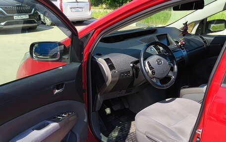 Toyota Prius, 2008 год, 600 000 рублей, 9 фотография