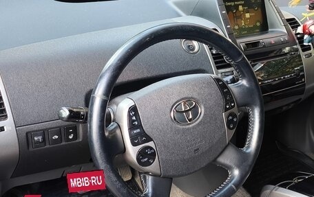 Toyota Prius, 2008 год, 600 000 рублей, 18 фотография