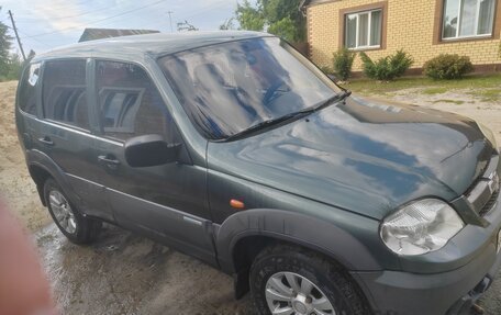 Chevrolet Niva I рестайлинг, 2009 год, 530 000 рублей, 3 фотография