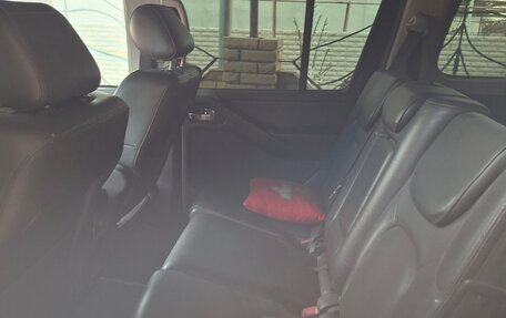 Nissan Pathfinder, 2006 год, 1 290 000 рублей, 33 фотография