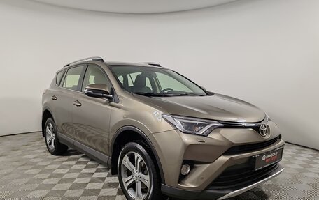 Toyota RAV4, 2016 год, 2 335 000 рублей, 3 фотография