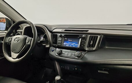 Toyota RAV4, 2016 год, 2 335 000 рублей, 11 фотография