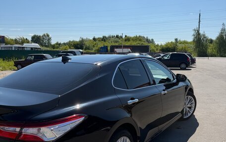 Toyota Camry, 2018 год, 2 650 000 рублей, 7 фотография