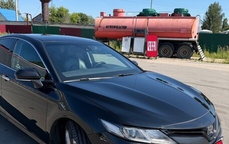Toyota Camry, 2018 год, 2 650 000 рублей, 9 фотография