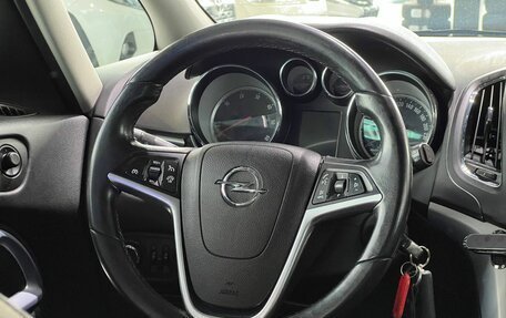 Opel Zafira C рестайлинг, 2014 год, 995 000 рублей, 20 фотография