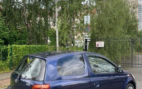 Toyota Yaris I рестайлинг, 2000 год, 165 000 рублей, 2 фотография