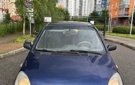 Toyota Yaris I рестайлинг, 2000 год, 165 000 рублей, 7 фотография
