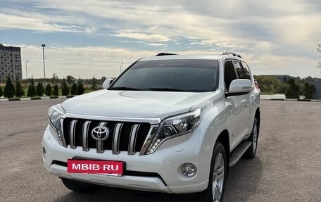 Toyota Land Cruiser Prado 150 рестайлинг 2, 2015 год, 3 800 000 рублей, 2 фотография