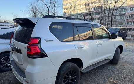 Toyota Land Cruiser Prado 150 рестайлинг 2, 2021 год, 5 600 000 рублей, 4 фотография