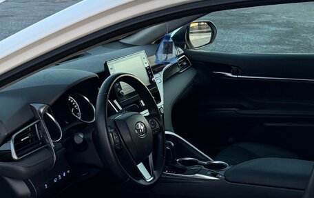 Toyota Camry, 2022 год, 2 900 000 рублей, 8 фотография