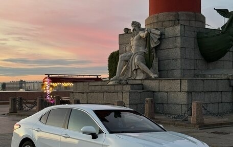 Toyota Camry, 2022 год, 2 900 000 рублей, 6 фотография