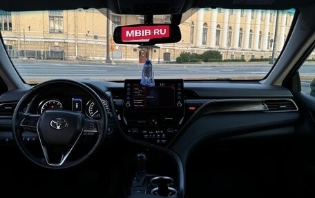 Toyota Camry, 2022 год, 2 900 000 рублей, 9 фотография