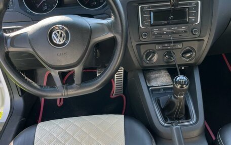 Volkswagen Jetta VI, 2015 год, 949 000 рублей, 5 фотография