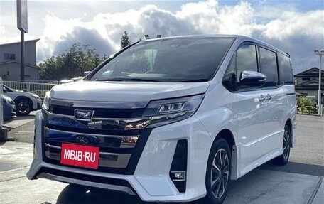 Toyota Noah III, 2020 год, 1 876 000 рублей, 1 фотография