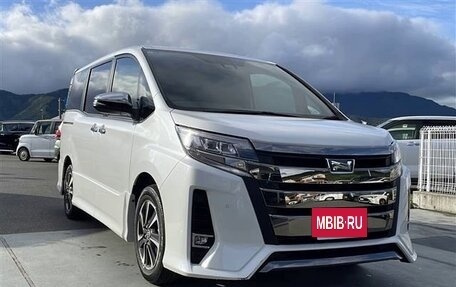 Toyota Noah III, 2020 год, 1 876 000 рублей, 7 фотография