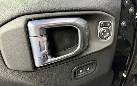 Jeep Wrangler, 2021 год, 6 000 000 рублей, 28 фотография