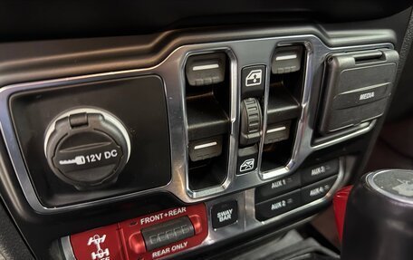 Jeep Wrangler, 2021 год, 6 000 000 рублей, 32 фотография