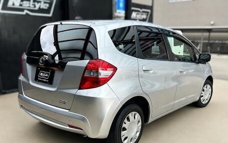 Honda Fit III, 2013 год, 650 000 рублей, 5 фотография