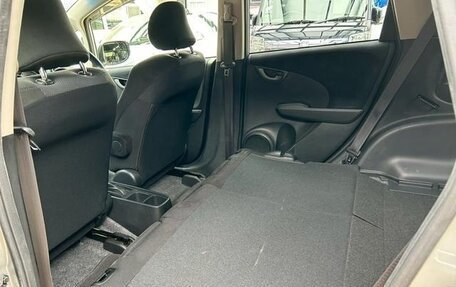 Honda Fit III, 2013 год, 650 000 рублей, 14 фотография