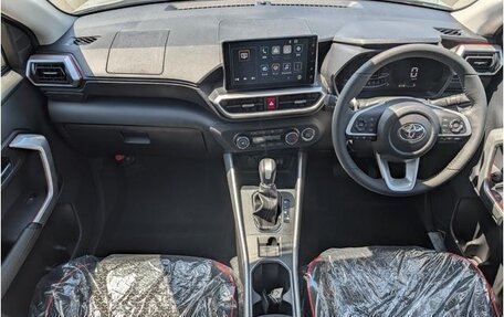 Toyota Raize I, 2021 год, 1 074 000 рублей, 10 фотография