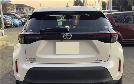 Toyota Yaris Cross, 2022 год, 1 344 000 рублей, 5 фотография