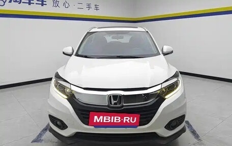 Honda Vezel, 2022 год, 1 255 000 рублей, 2 фотография