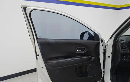 Honda Vezel, 2022 год, 1 255 000 рублей, 8 фотография