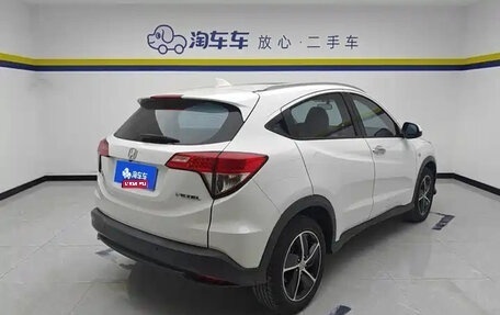 Honda Vezel, 2022 год, 1 255 000 рублей, 4 фотография