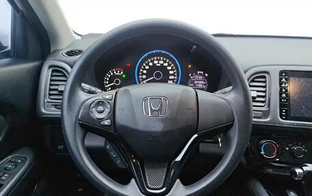 Honda Vezel, 2022 год, 1 255 000 рублей, 16 фотография