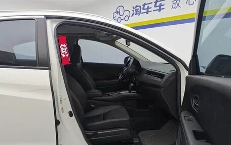 Honda Vezel, 2022 год, 1 255 000 рублей, 10 фотография