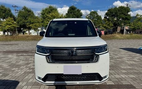 Honda Stepwgn, 2023 год, 2 345 000 рублей, 14 фотография