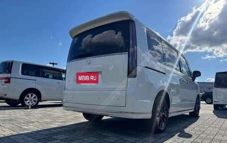 Honda Stepwgn, 2023 год, 2 345 000 рублей, 10 фотография